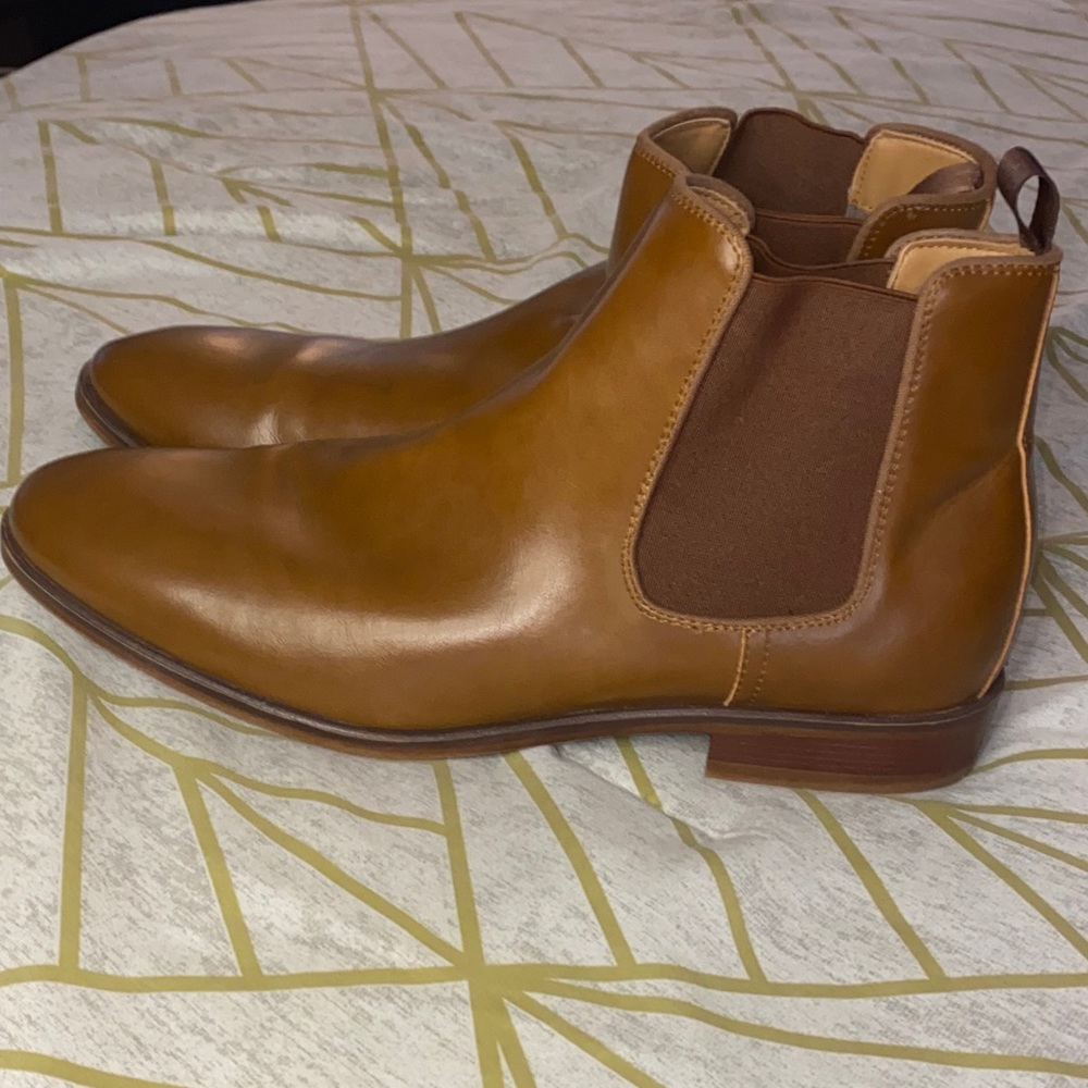 Cognac Chelsea Boots